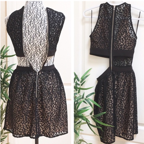 STYLESTALKER Bionic Cutout Lace Deep V-Neck Sexy Cocktail Mini Dress, Black, XS - Picture 2 of 8